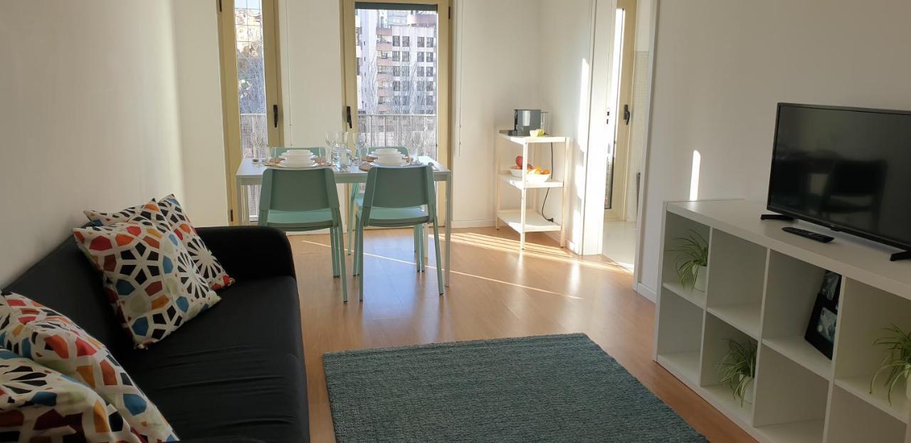 5Min Walk From Subway Station & Free Parking Apartment Lisbon Luaran gambar