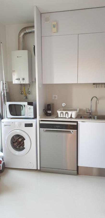 5Min Walk From Subway Station & Free Parking Apartment Lisbon Luaran gambar